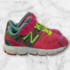 Baby/toddler New Balance 890 size 6